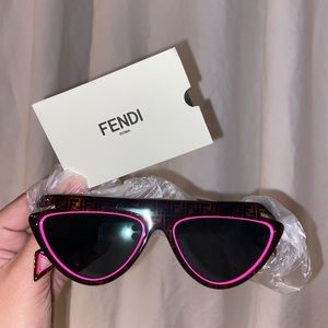 Fendi Sunglasses - Cat Eye - Havana Pink